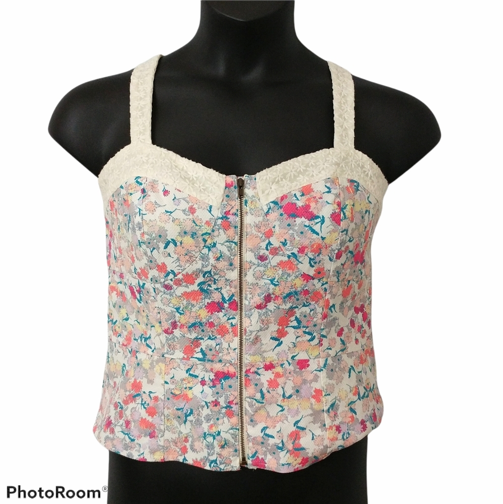 ➕ I Love Ronson Zip Front Floral Sleeveless Top